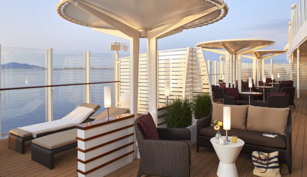 AIDAcosma___AIDAnova_AIDA_Lounge_1